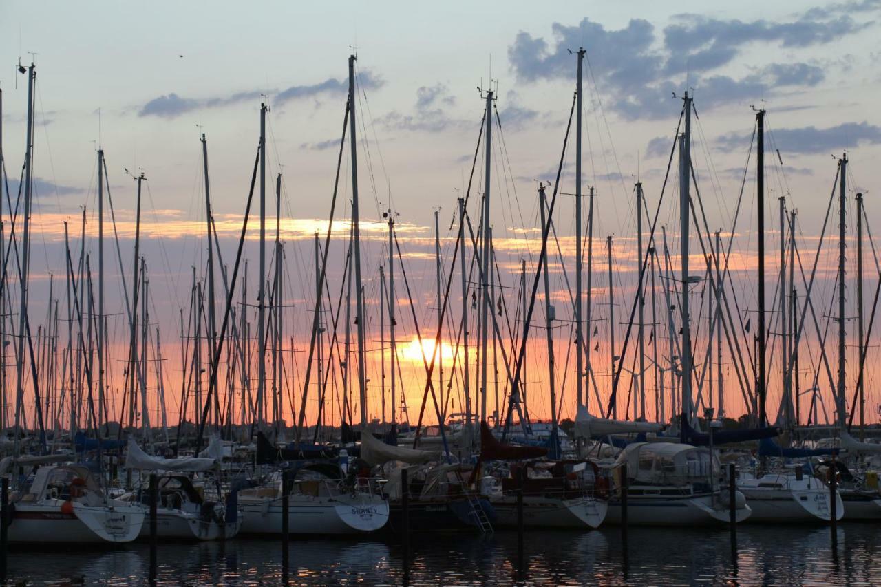 2Zi-Ferienwohnung Am Suedstrand Mit Eigenem Parkplatz Perfekt Fuer Familie Burgtiefe auf Fehmarn Luaran gambar